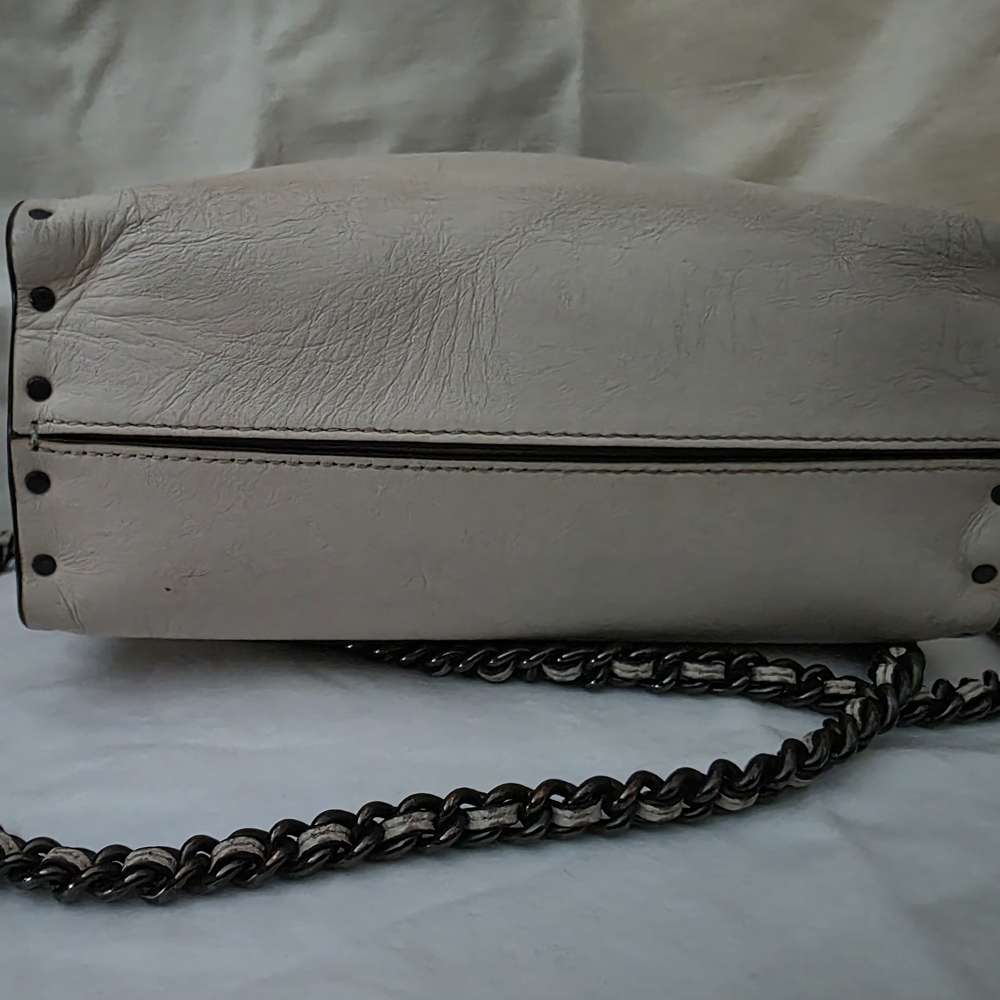 Coach Parker 18 With Rivits. Cream Leather Gun Metal Chain Shoulder/Crossbody - Picture 3 of 11